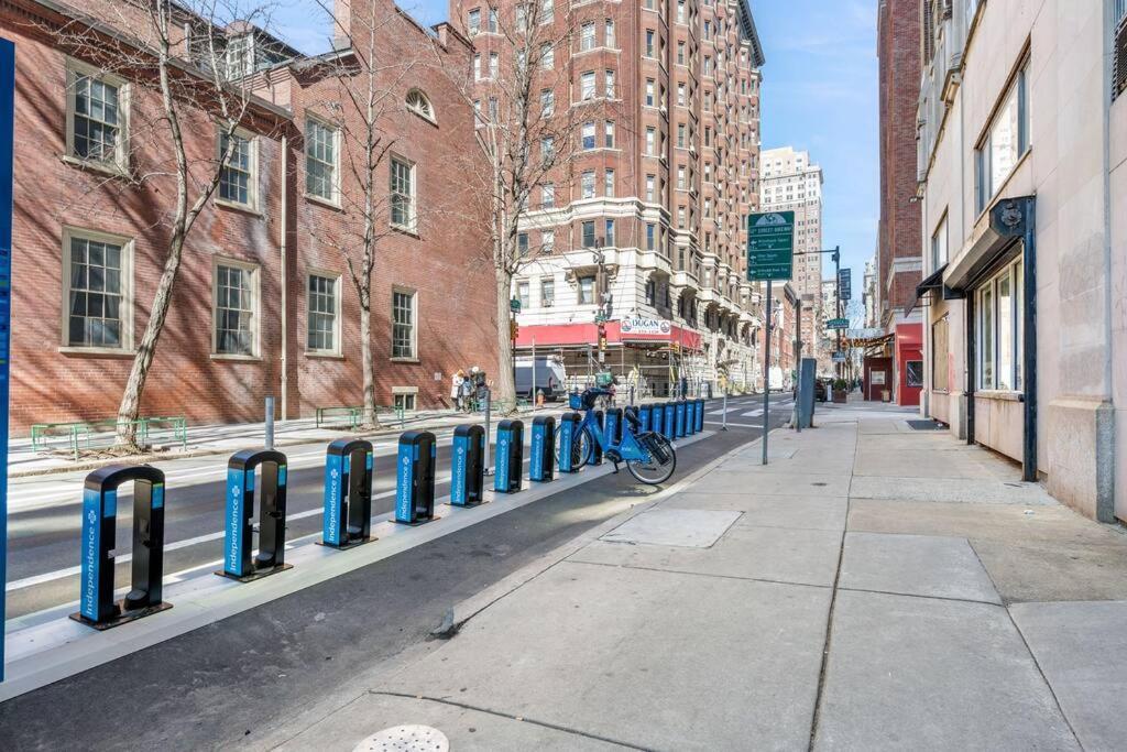 New! Cozy Apt In Center City! Filadélfia Exterior foto